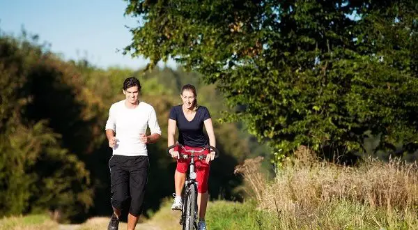 Skriešana vai riteņbraukšana - kas ir efektīvāks tauku dedzināšanai