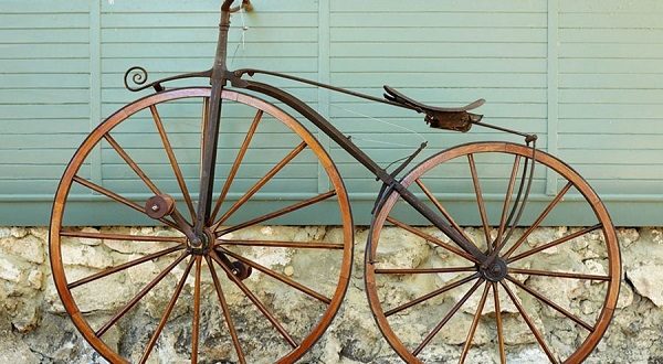 Velosipēda vēsture - kurš to izgudroja un kurā gadā, pirmā velosipēda skice