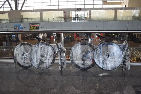 velosipēda iepakošana pārvadāšanai vilcienā